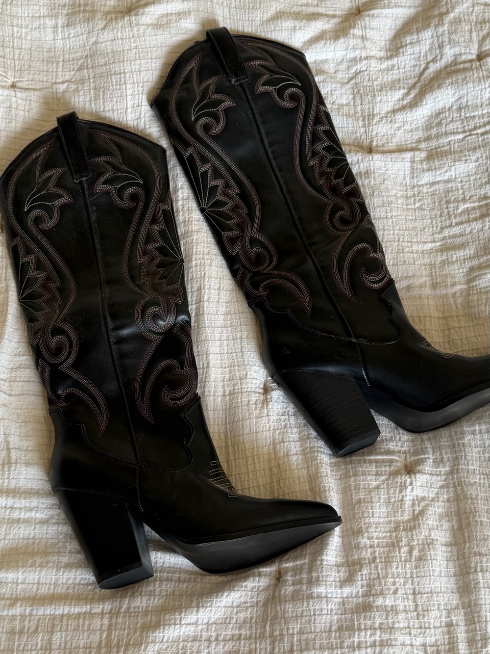Steve Madden Black Embroidered Western Mid-Calf Heeled Boots